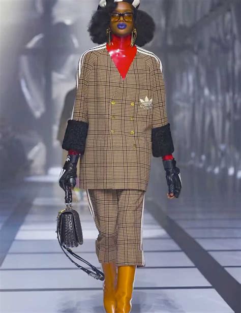 sfilata gucci inverno 2016|Gucci, le immagini della sfilata uomo autunno.